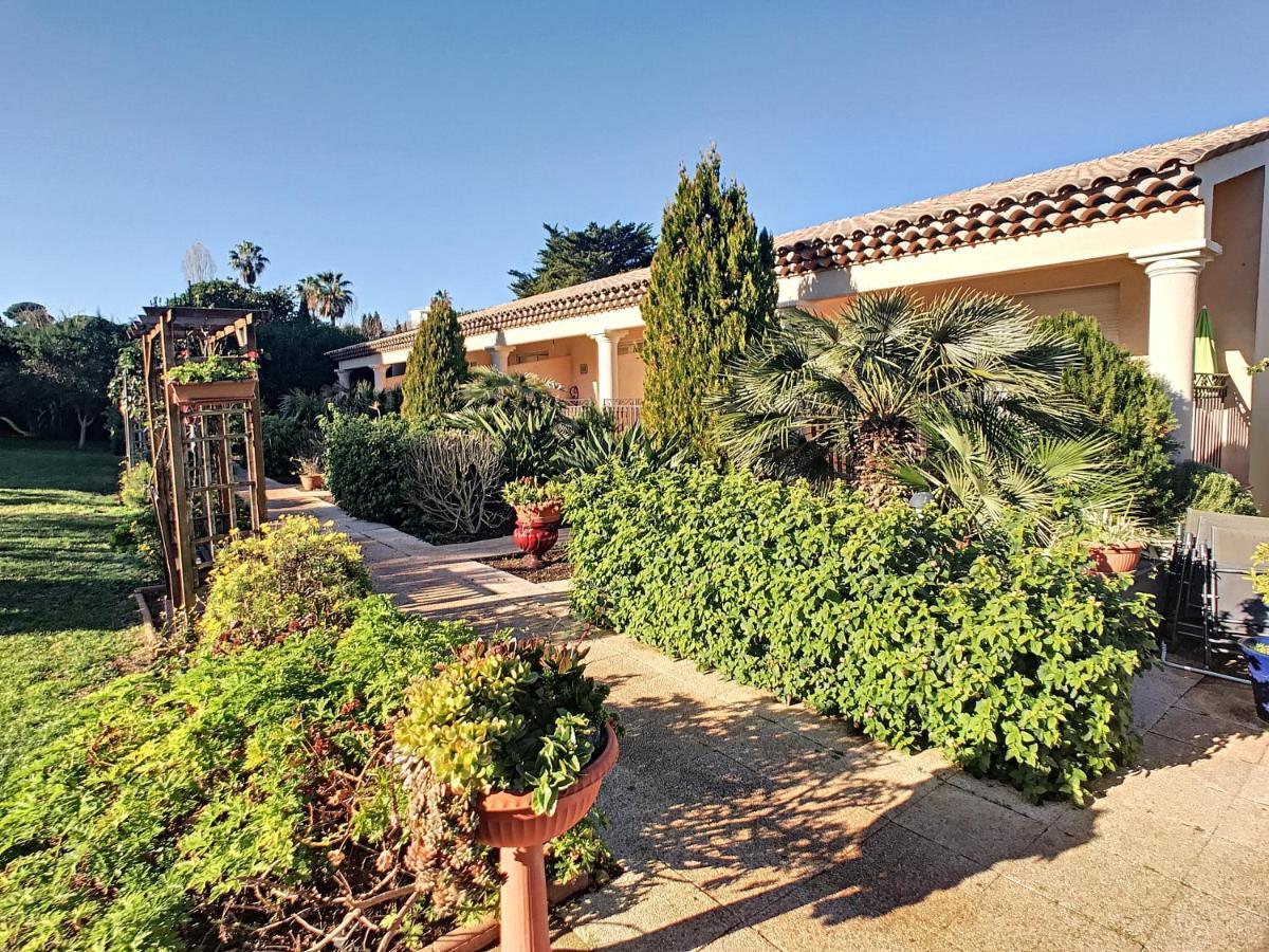 Appartement 2 pièces au cœur du Cap d'Antibes Esterno foto