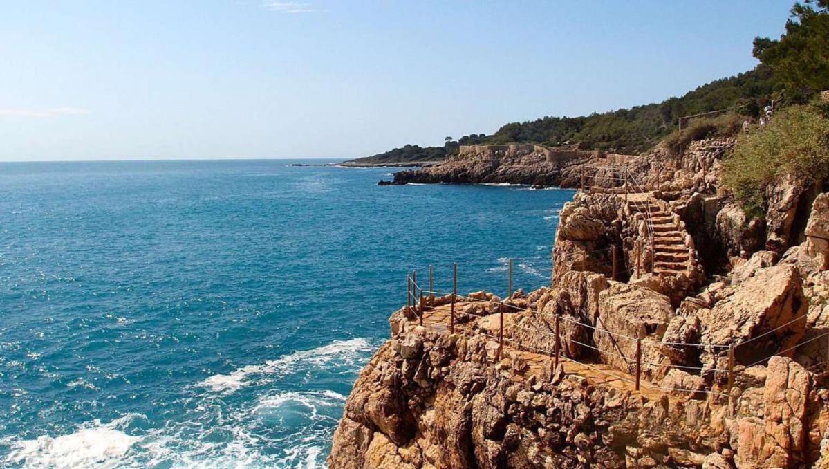 Appartement 2 pièces au cœur du Cap d'Antibes Esterno foto
